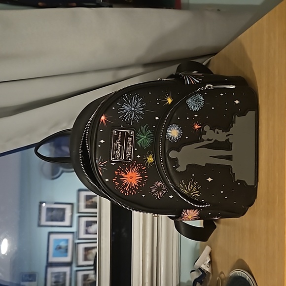 Loungefly Handbags - Nwot 100 years wonder loungefly